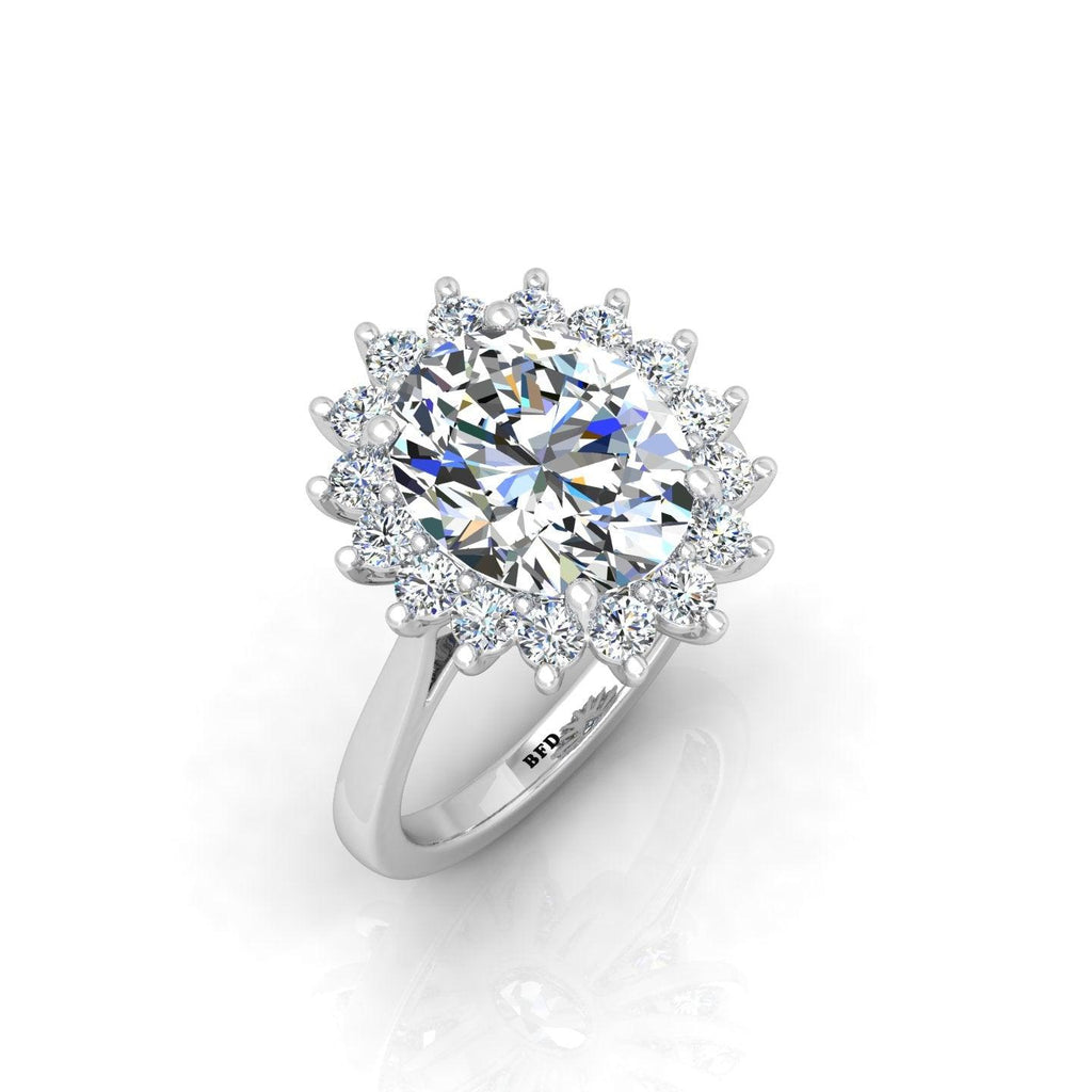 RRP £4000 3.50CT F/VS IGI Certified Diamond Oval Cut Cluster Engagement Ring in Platinum
