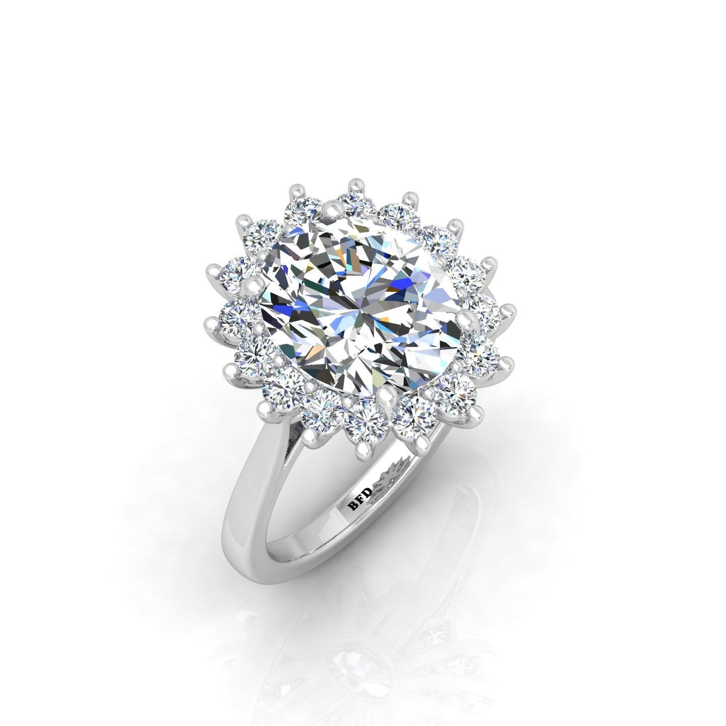 RRP £4000 3.50CT F/VS IGI Certified Diamond Oval Cut Cluster Engagement Ring in Platinum