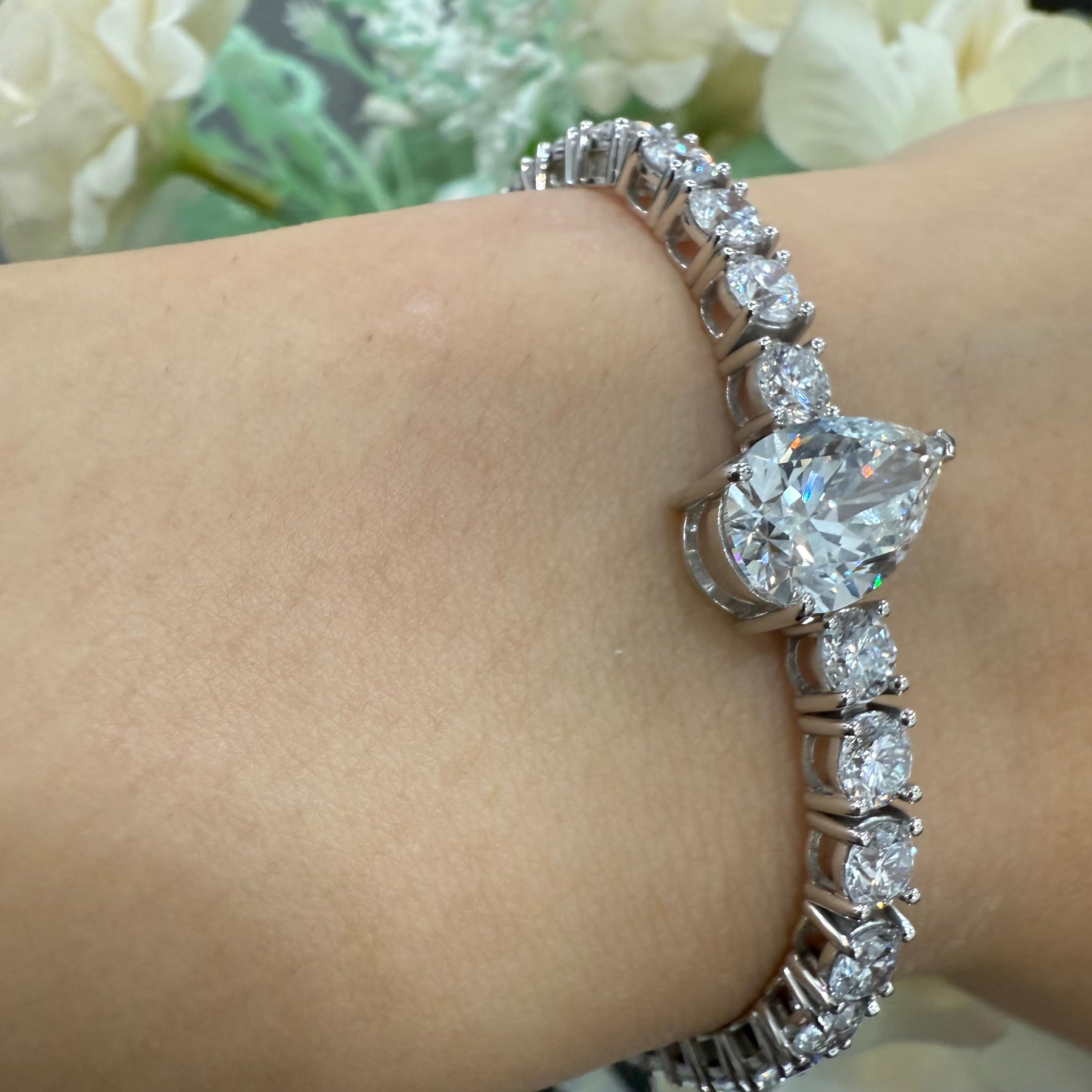 11.86Ct Pear and Round Lab Diamond Tennis Bracelet In 9k White Gold 7inch