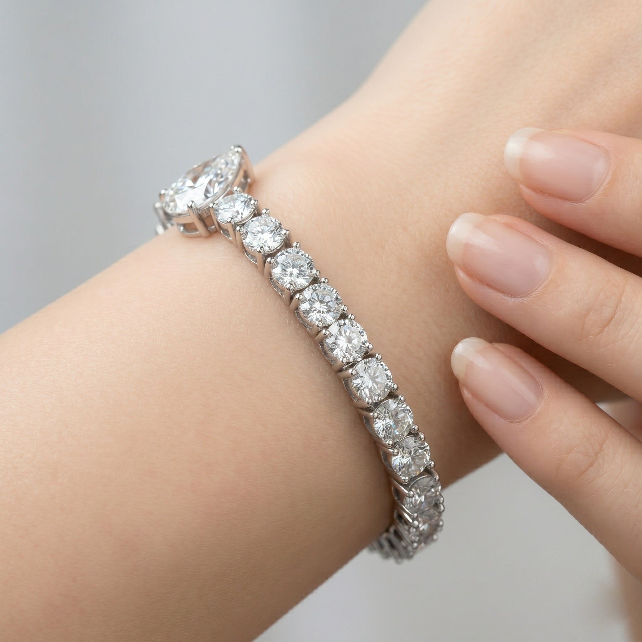 11.86Ct Pear and Round Lab Diamond Tennis Bracelet In 9k White Gold 7inch