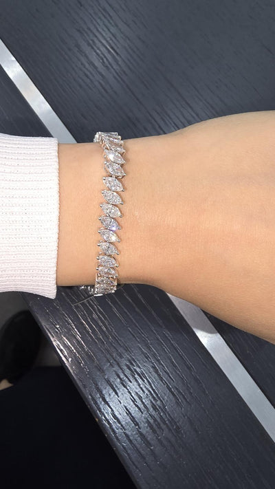 12.00 Carat D/VVS Lab Grown Marquise Diamond Tennis Bracelet Platinum