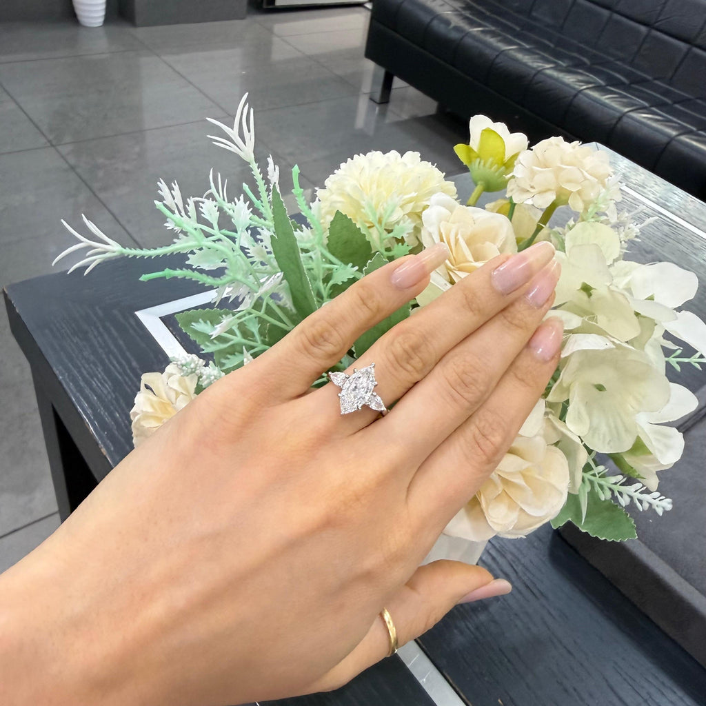 IGI Certified 3.00ct E/VS Marquise & Pear Diamond Three Stone Ring In Platinum