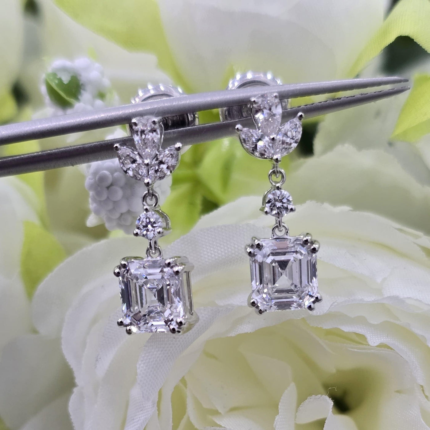 Last Piece ! Certified 3.65Ct D/VVS Asscher & Multi Diamond Dangle Drop Earrings in 18k White Gold