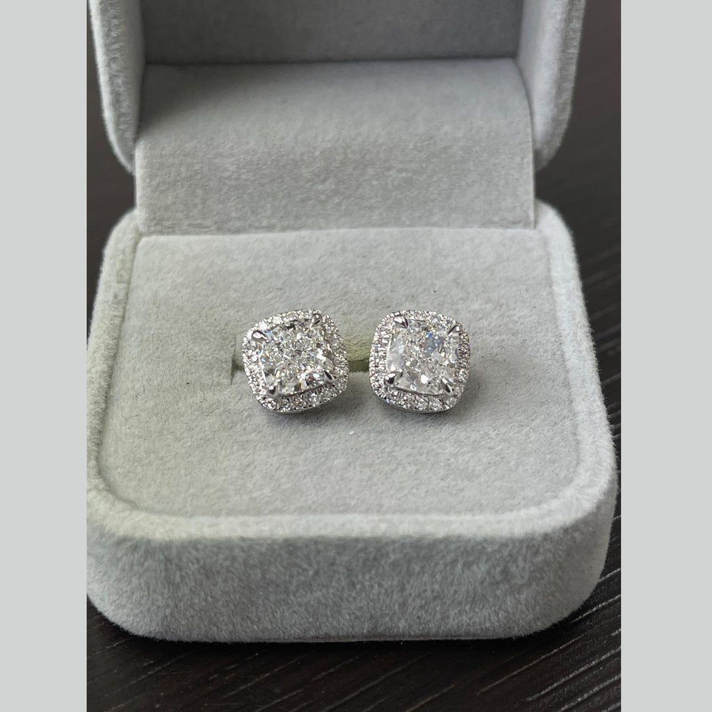 Certified D/VS 2.50Ct Cushion Diamond Halo Earring in 18k White Gold 3.75 Grams