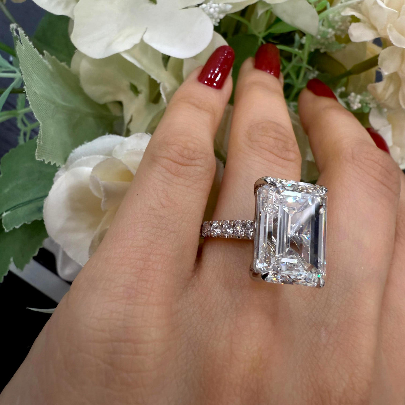 IGI Certified 15.25CT Emerald Diamond Engagement Ring In Platinum