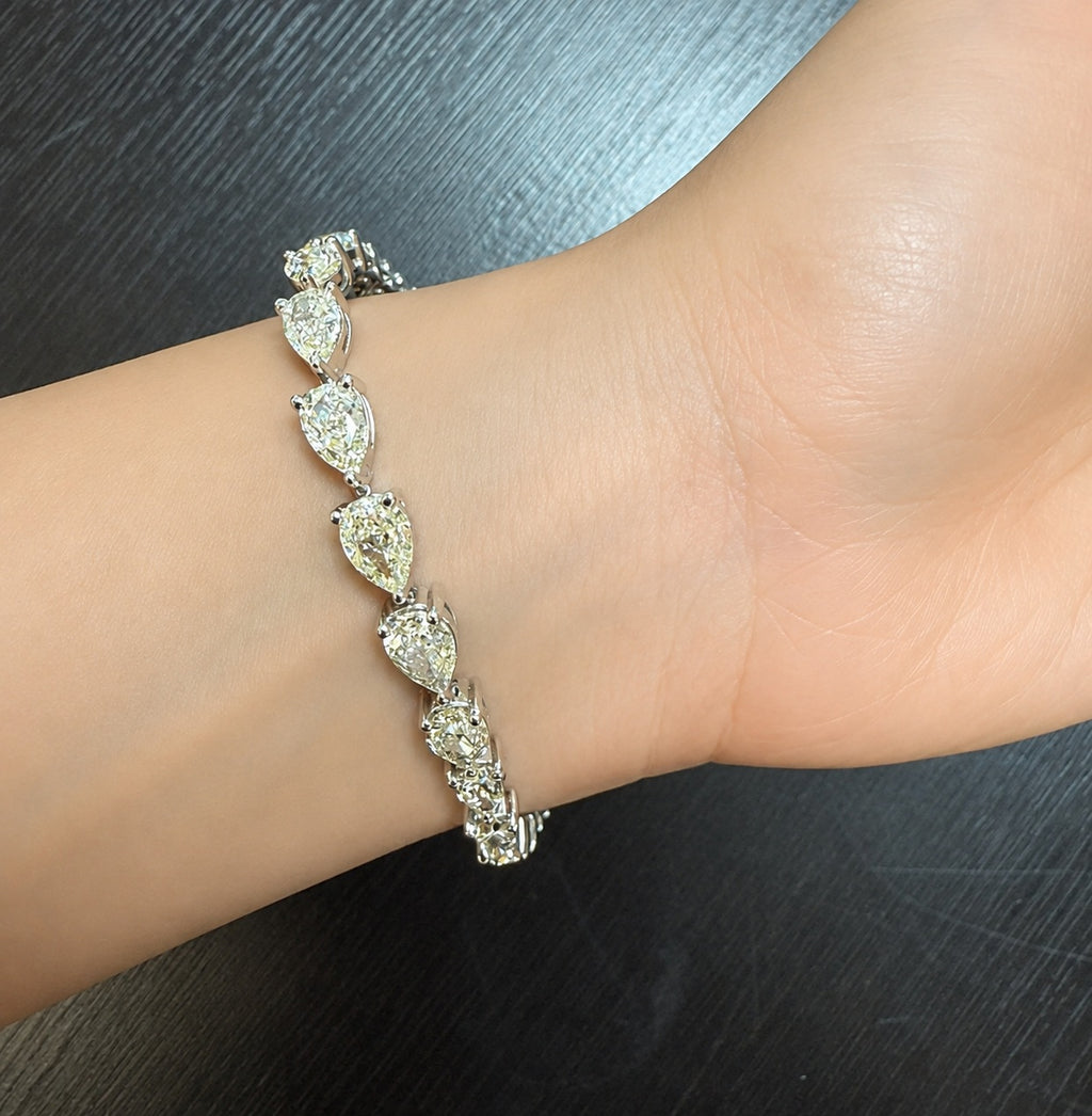 12.50ct Pear Diamond Tennis Bracelet - Platinum (Angle View 1)