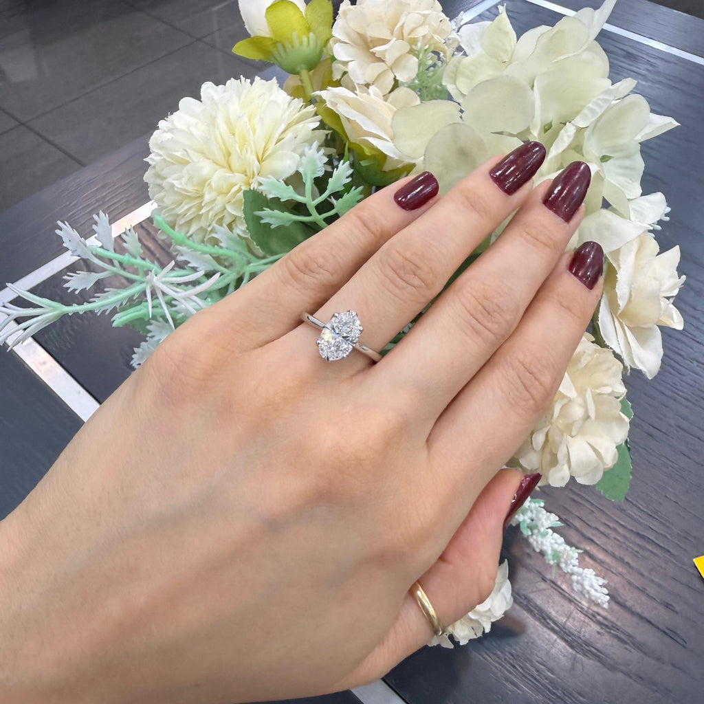 IGI 2.00CT D/VVS Oval Lab Diamond Six Claw Solitaire Engagement  Ring