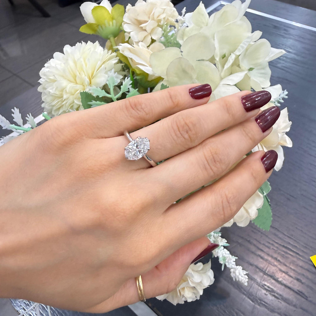 IGI 2.00CT D/VVS Oval Lab Diamond Six Claw Solitaire Engagement  Ring