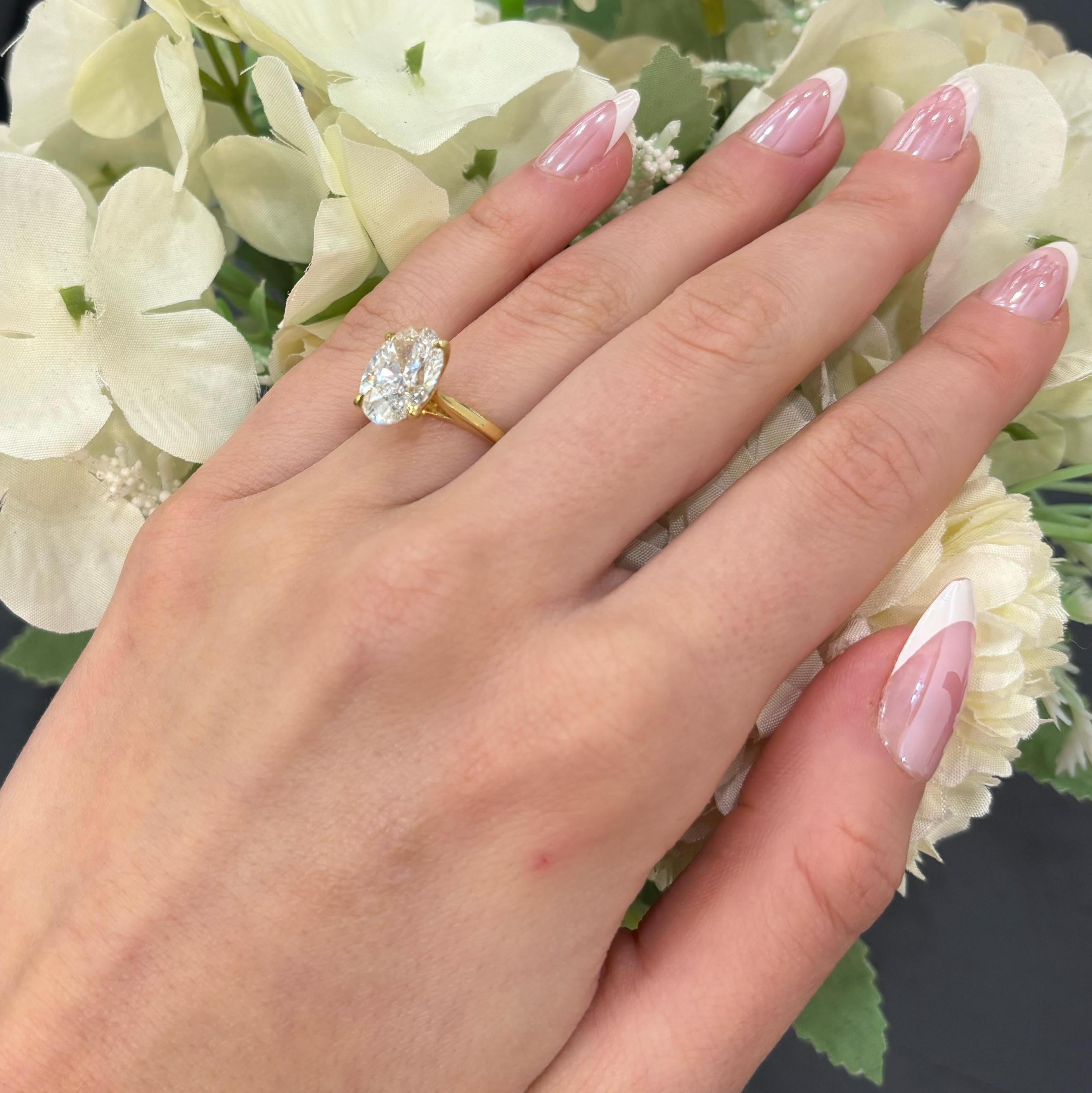 Special Offer ! F/VS 4.00 CT IGI Certified Oval Diamond Solitaire Engagement Ring in 18k Yellow Gold