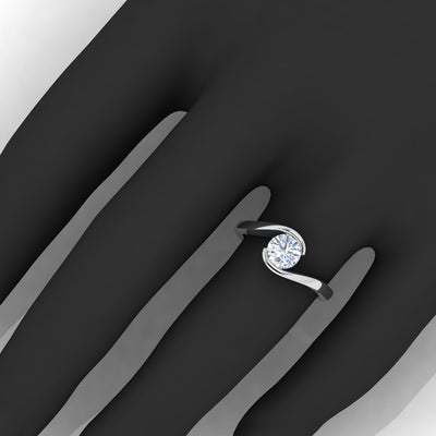 1.00 Carat D/VS Lab Round Diamond Solitaire Engagement Ring For Women