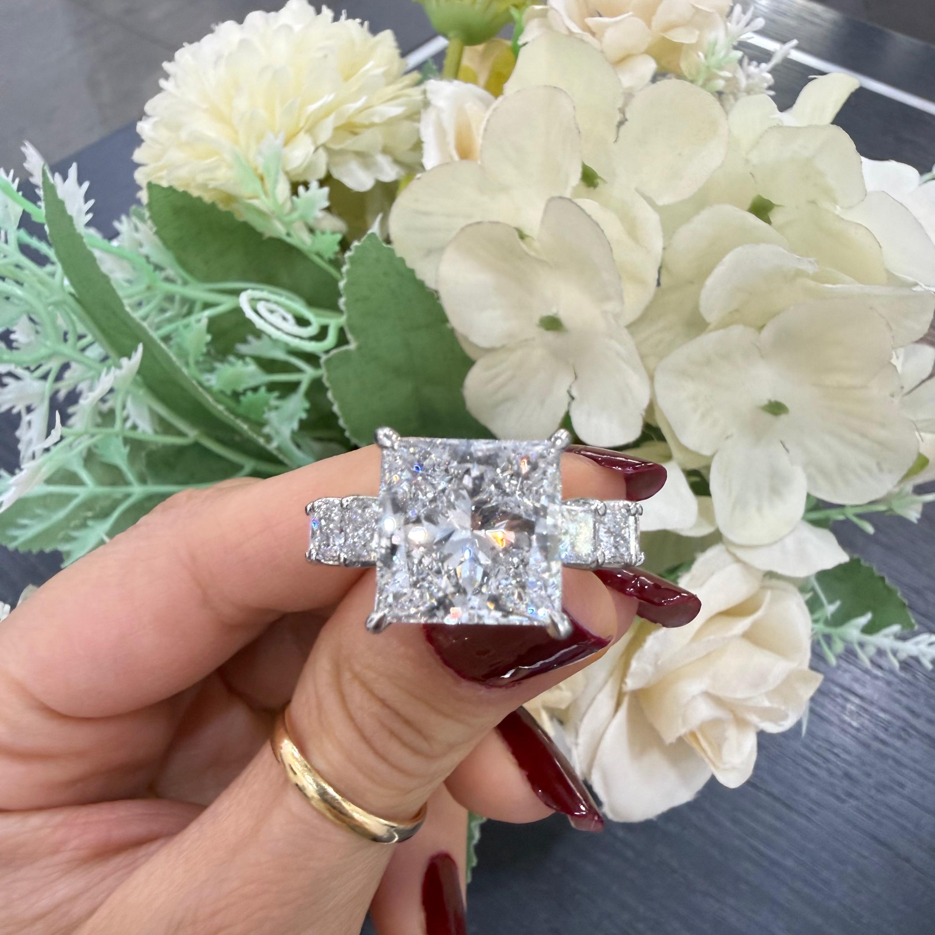 IGI Certified 16.30Ct F/VVS Princess Diamond Engagement Ring in Platinum