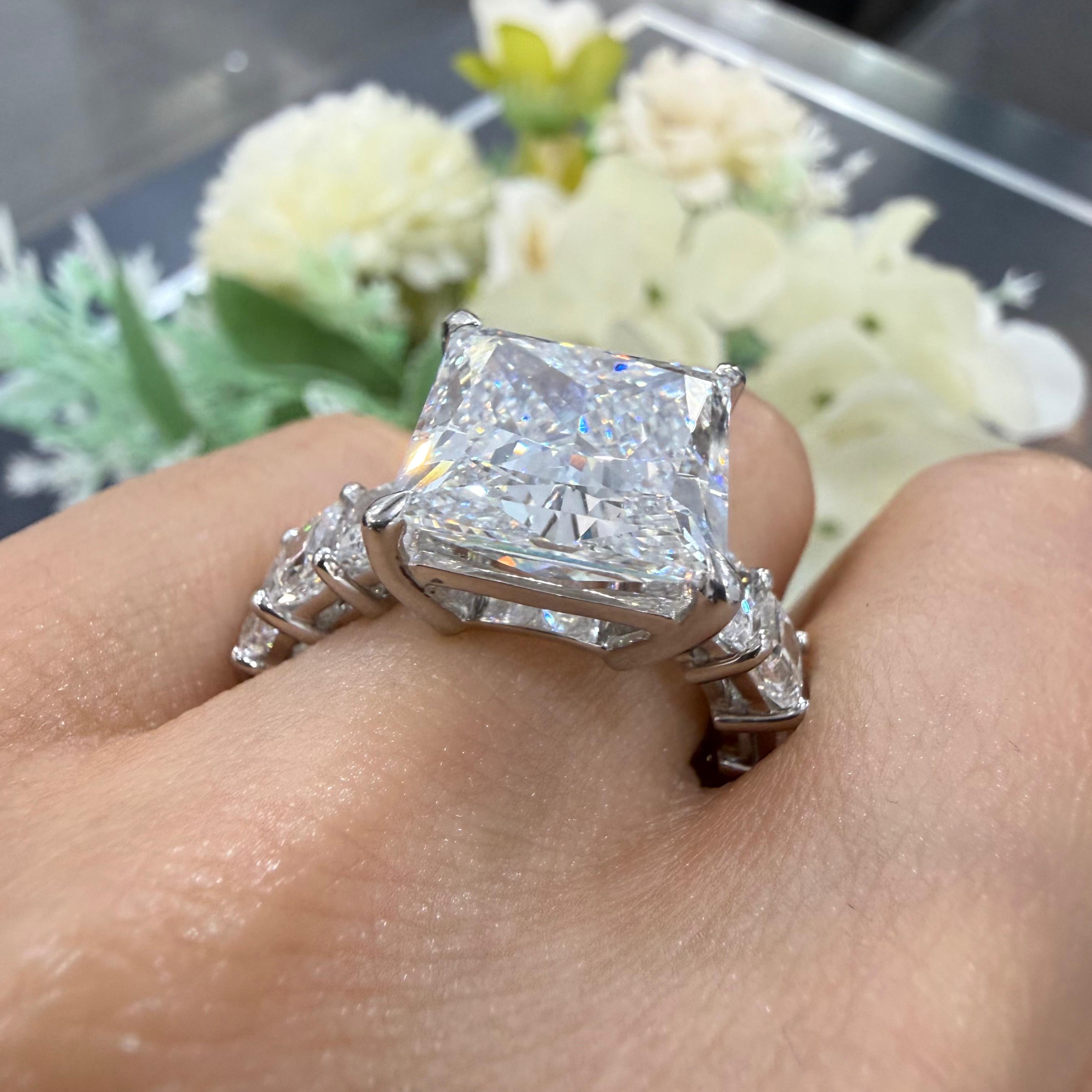 IGI Certified 16.30Ct F/VVS Princess Diamond Engagement Ring in Platinum