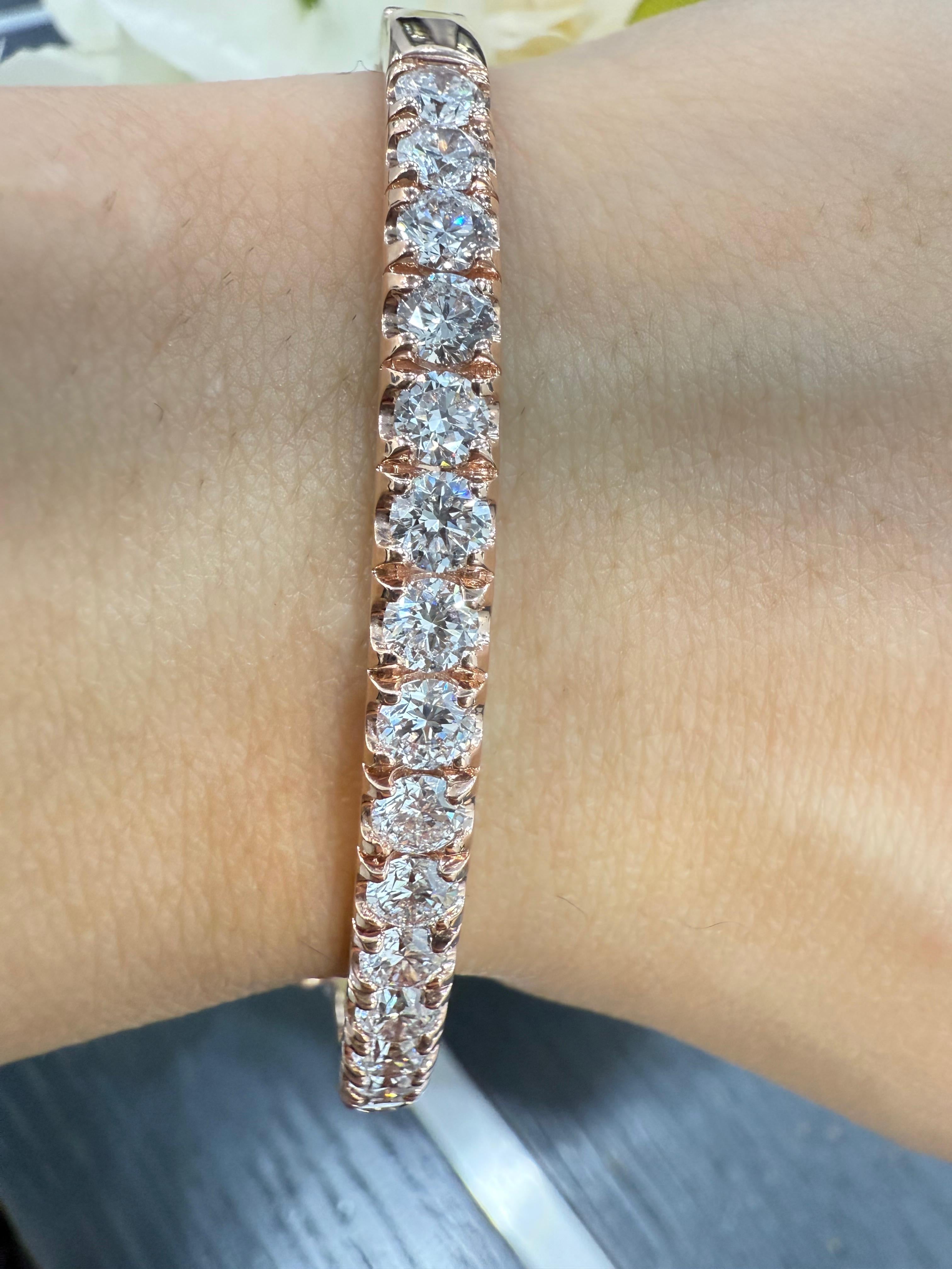 Top Quality D/VS 4.00CT Lab Grown Round Diamond Claw Set Tennis Bangle In Rose Gold