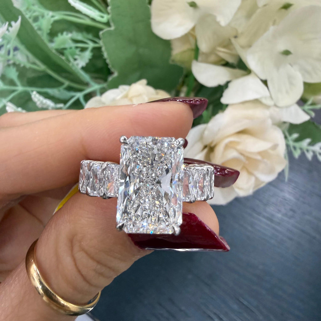 IGI Certified 11.50Ct F/VS1 Radiant Diamond Engagement Ring in White Gold