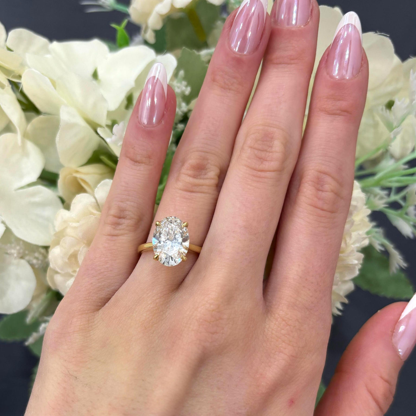 D/VVS2 2.01 CT IGI Lab Oval Diamond Solitaire Engagement Ring in 18k Yellow Gold