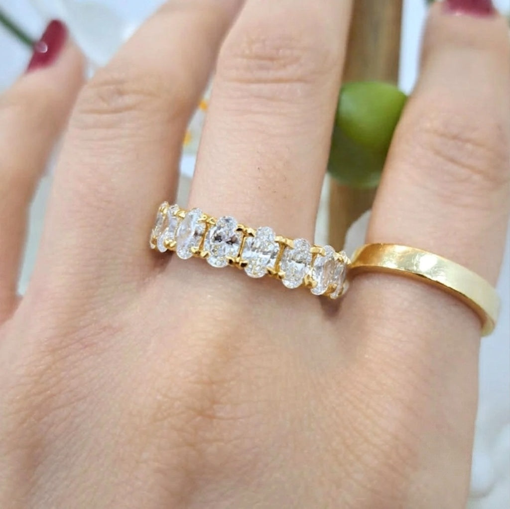 Last Piece ! D-E/VVS 6.00CT OVAL DIAMOND FULL ETERNITY RING