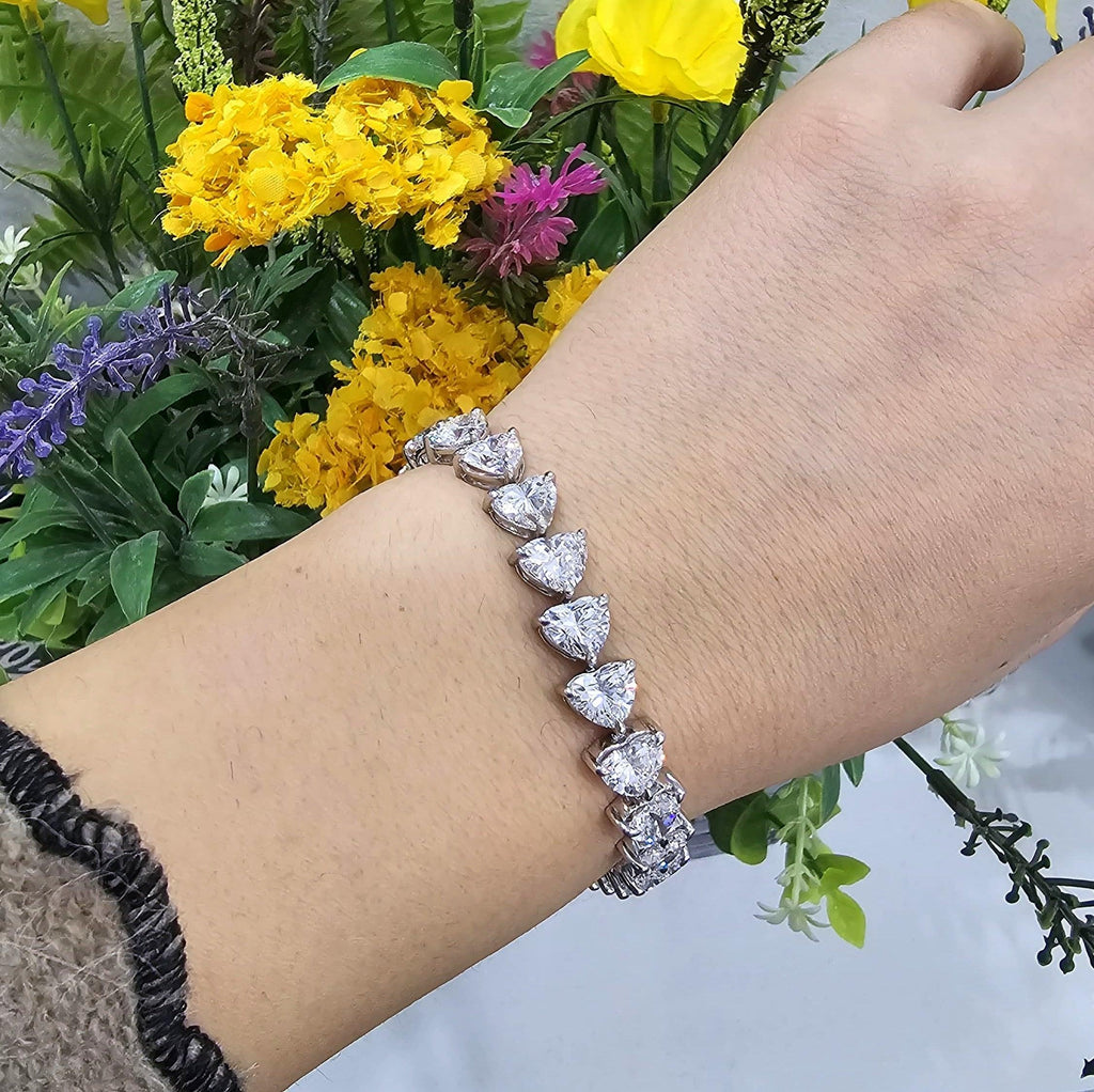 30.00ct Heart Diamond Tennis Bracelet - Platinum (Angle View 6)