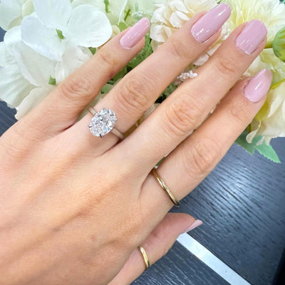 IGI Certified E/VS 4.29 Carat Lab Grown Oval Cut Diamond Solitaire Engagement Ring In Platinum