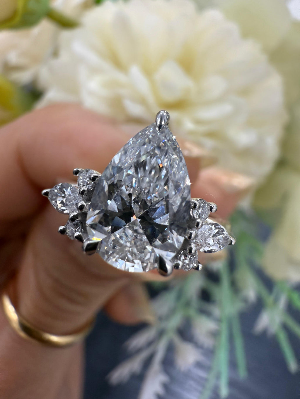 2.00CT IGI Certified Lab Pear Diamond Engagement Ring with Side Stones in Platinum