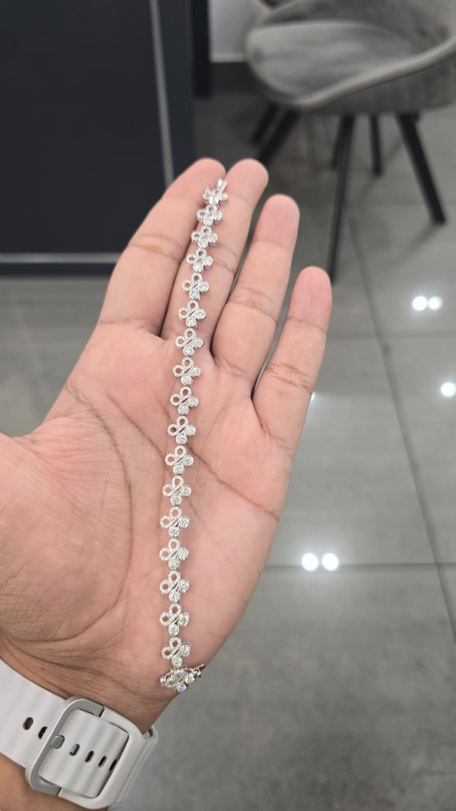 UK Hallmarked 5.00Ct Round Diamond Tennis Bracelet 100% D/VS Natural 18K White Gold