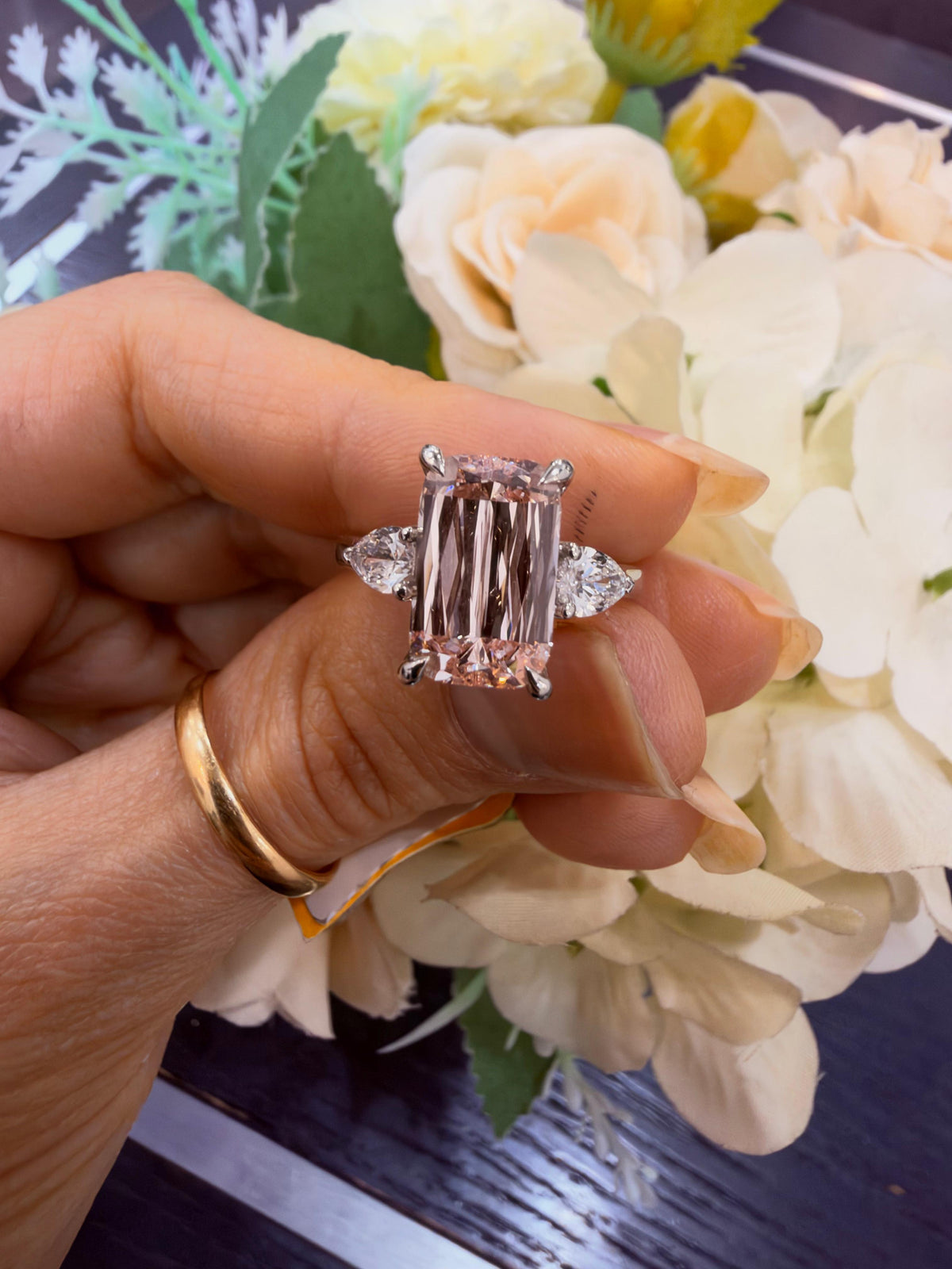 Women's IGI Certified Lab Grown 4.70 Ct Ashoka Diamond Fancy Vivid Pink with side Pear Engagement Ring in Platinum