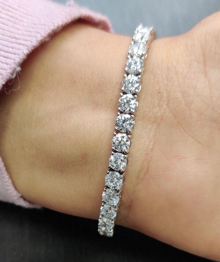 Top Most Quality D/VVS 5.00Ct Natural Round Diamond Tennis Bracelet Crafted in Platinum