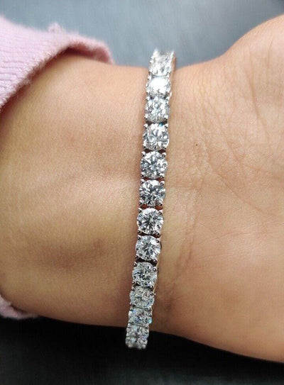 D/VVS 12.00 ct Lab Diamond Claw Set Tennis Bracelet in White Gold