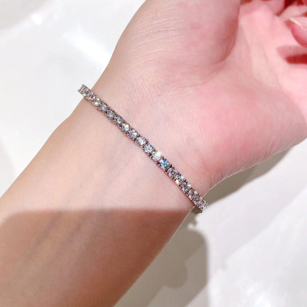 6.00ct Round Diamond Tennis Bracelet - 9k Gold (Angle View 2)