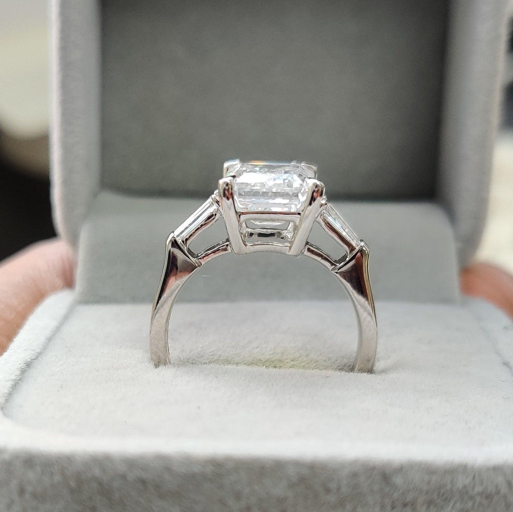 Clearance Sale ! IGI Certified Emerald & Side Lab Diamond Trilogy Ring Platinum 5.50ct