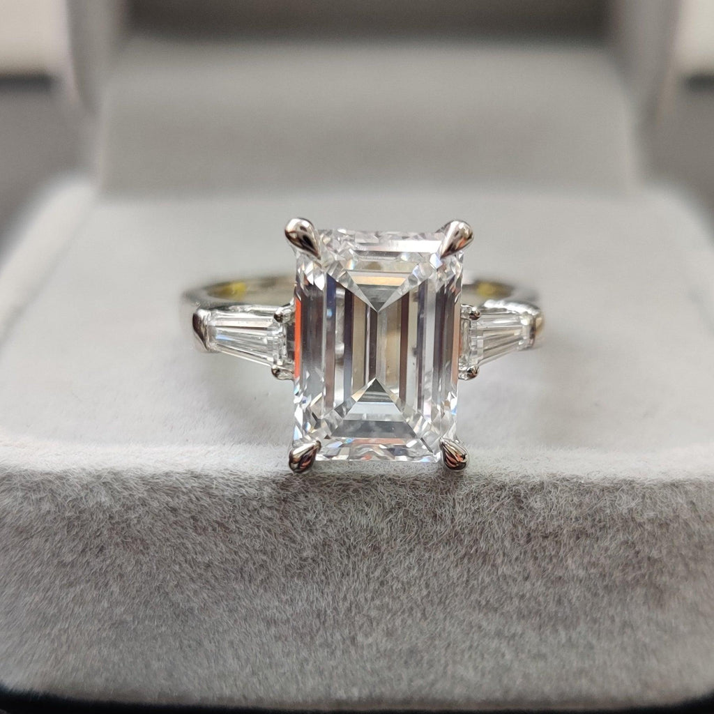 Clearance Sale ! IGI Certified Emerald & Side Lab Diamond Trilogy Ring Platinum 5.50ct