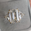 IGI Certified Big Emerald and Trillion Diamond Trilogy Ring 18K Yellow Gold -14.00Carat