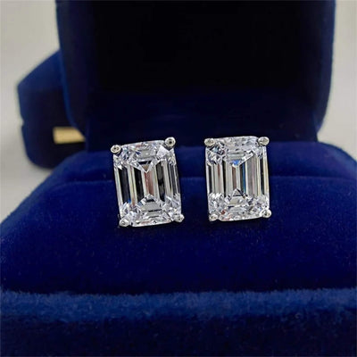 IGI Certified 2.00 Carat E/VS Emerald Diamond Stud Earrings in Platinum / 18k Gold