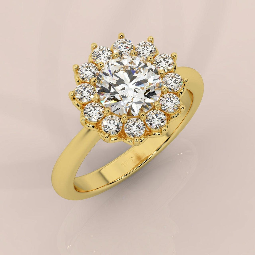 Special Offer ! VVS Quality 3.00Carat Round Diamond Cluster Engagement Ring in 18k Yellow Gold