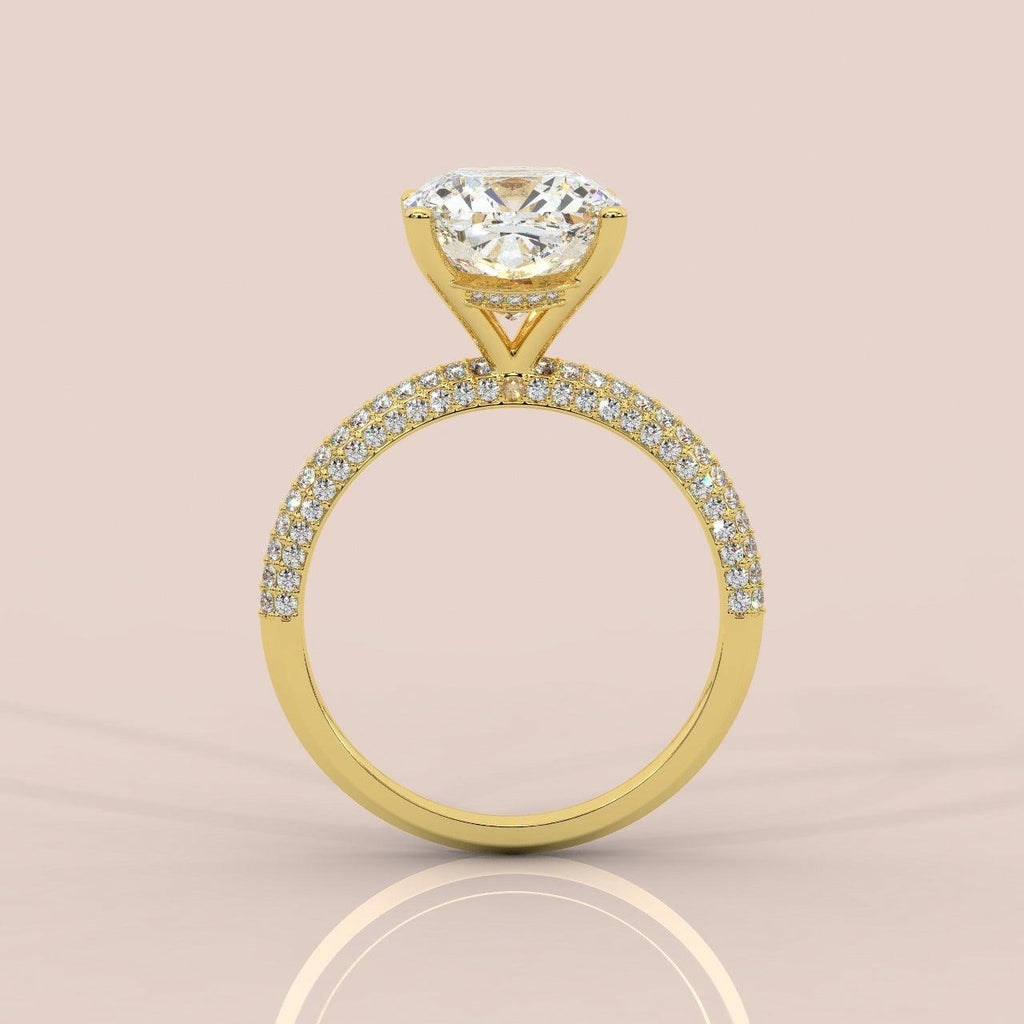 Special Offer ! VS Quality 3.50Carat Cushion Diamond Engagement Ring in 18k Yellow Gold
