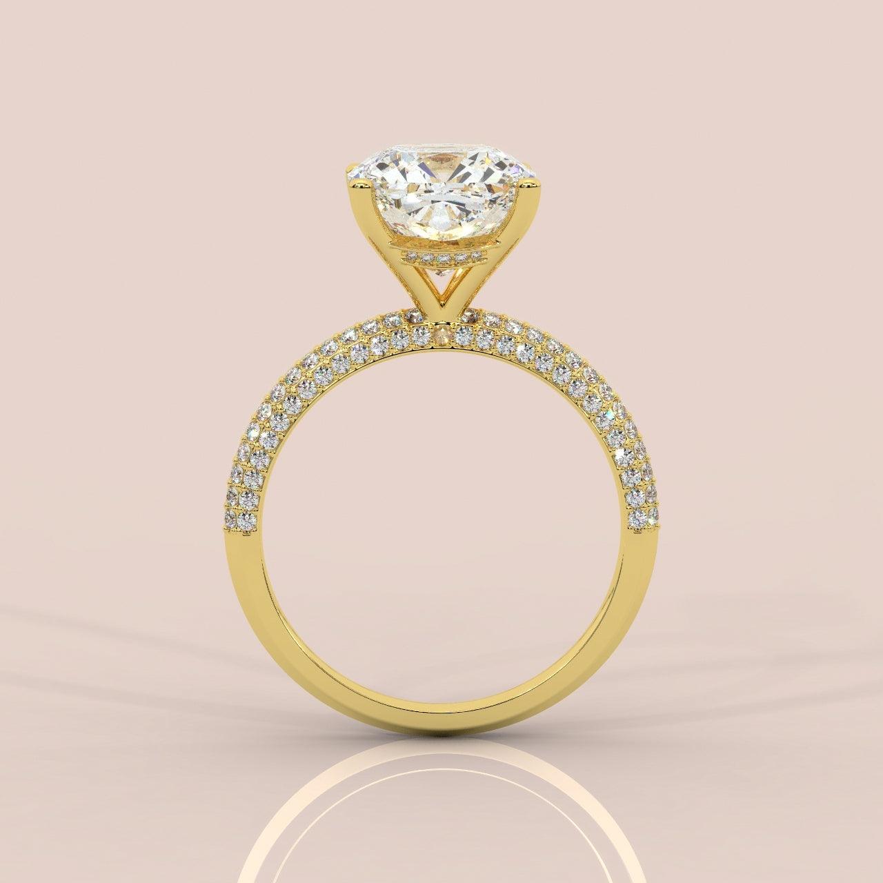 Special Offer ! VS Quality 3.50Carat Cushion Diamond Engagement Ring in 18k Yellow Gold