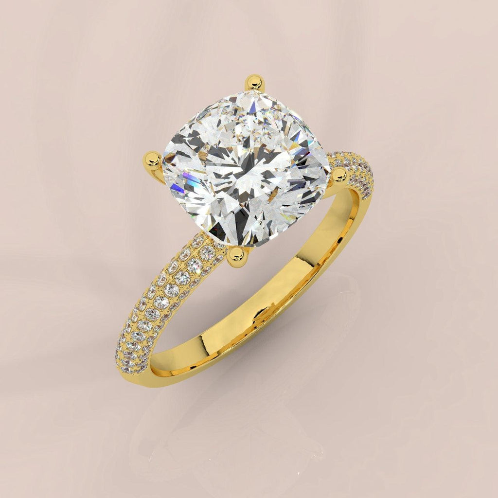 Special Offer ! VS Quality 3.50Carat Cushion Diamond Engagement Ring in 18k Yellow Gold
