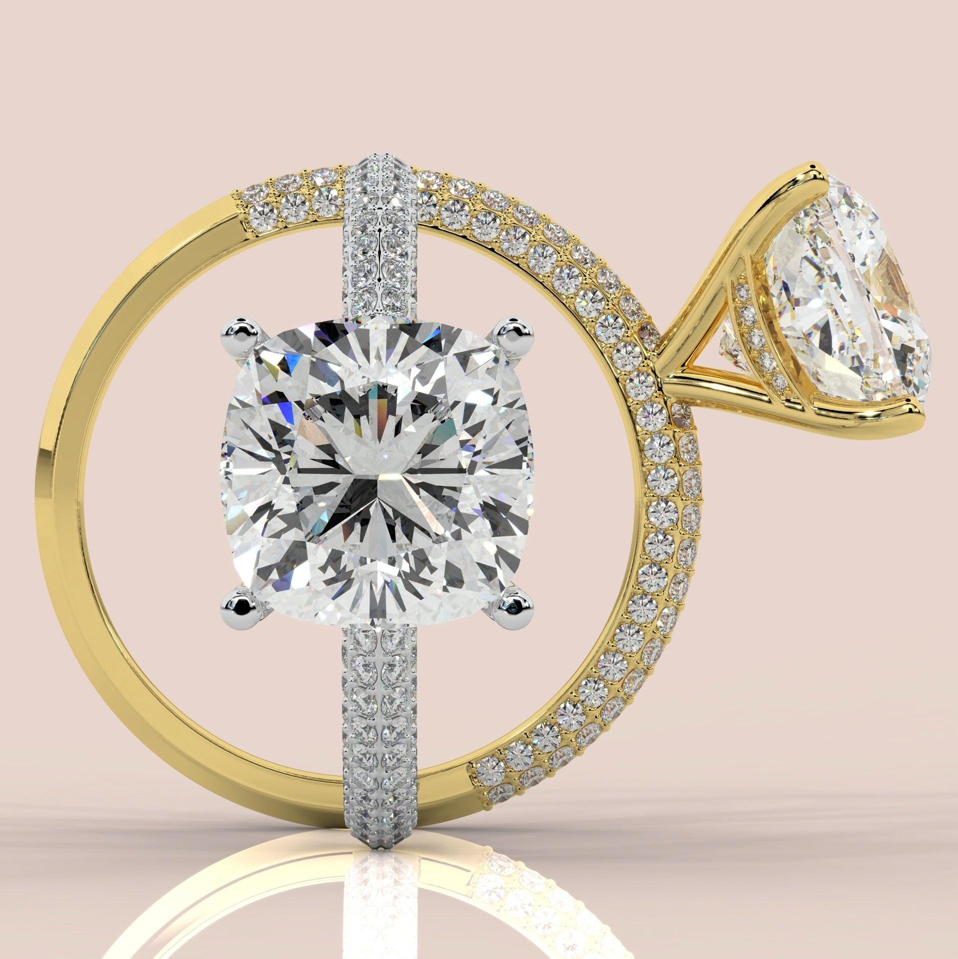 Special Offer ! VS Quality 3.50Carat Cushion Diamond Engagement Ring in 18k Yellow Gold