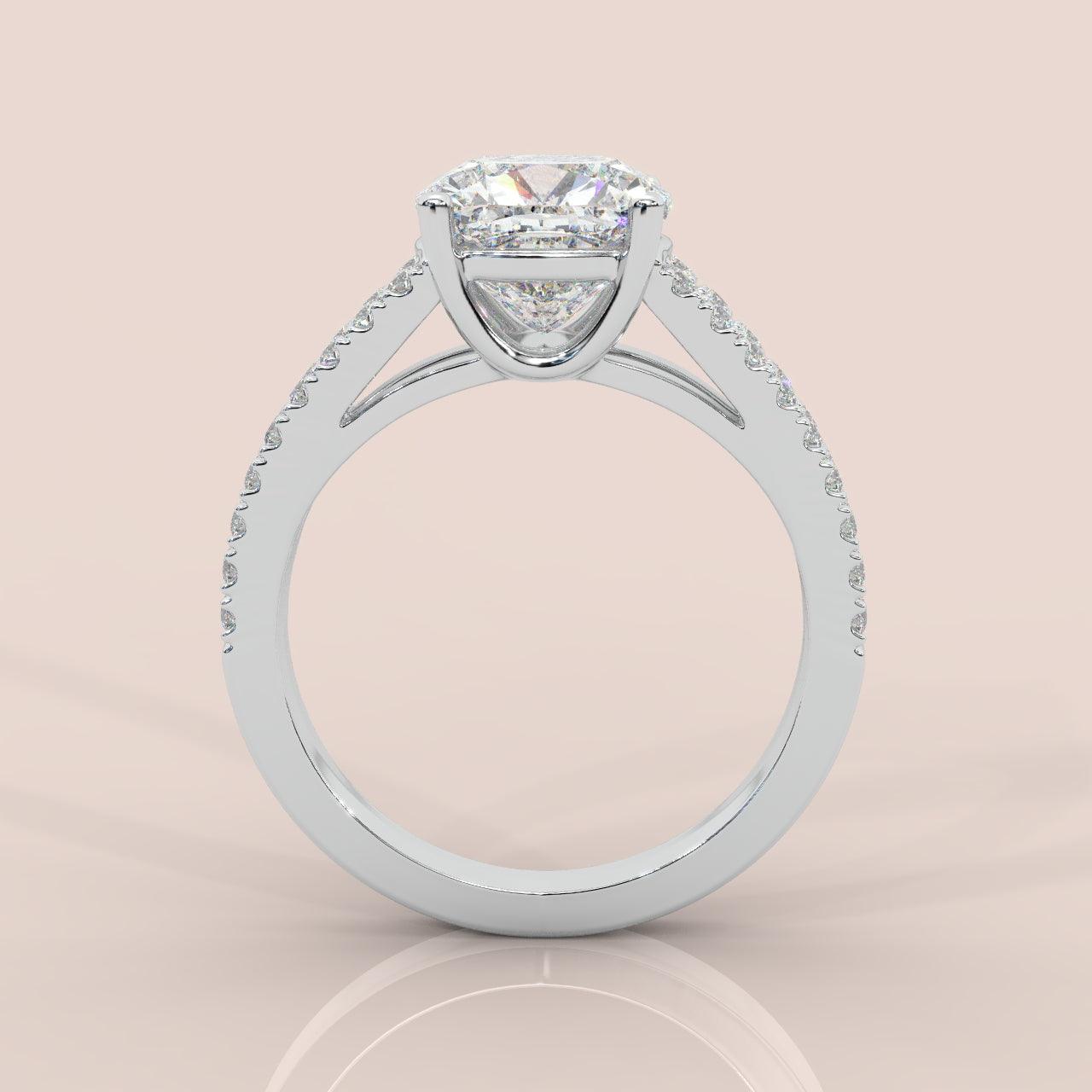 Sale ! 4.50Ct E/VS Cushion Diamond Split Shank Engagement Ring Platinum