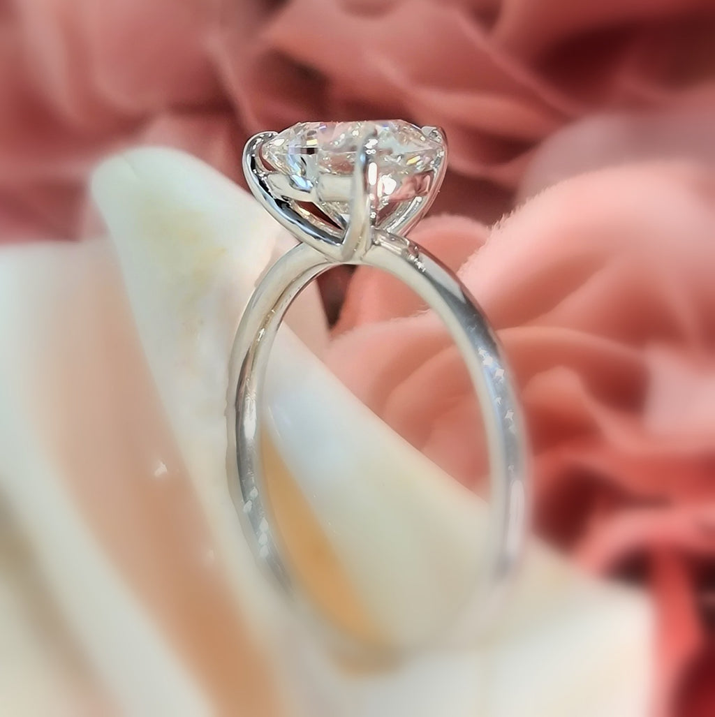 D/VVS 3.00Ct IGI Certified Heart Diamond Solitaire Engagement Ring In Platinum