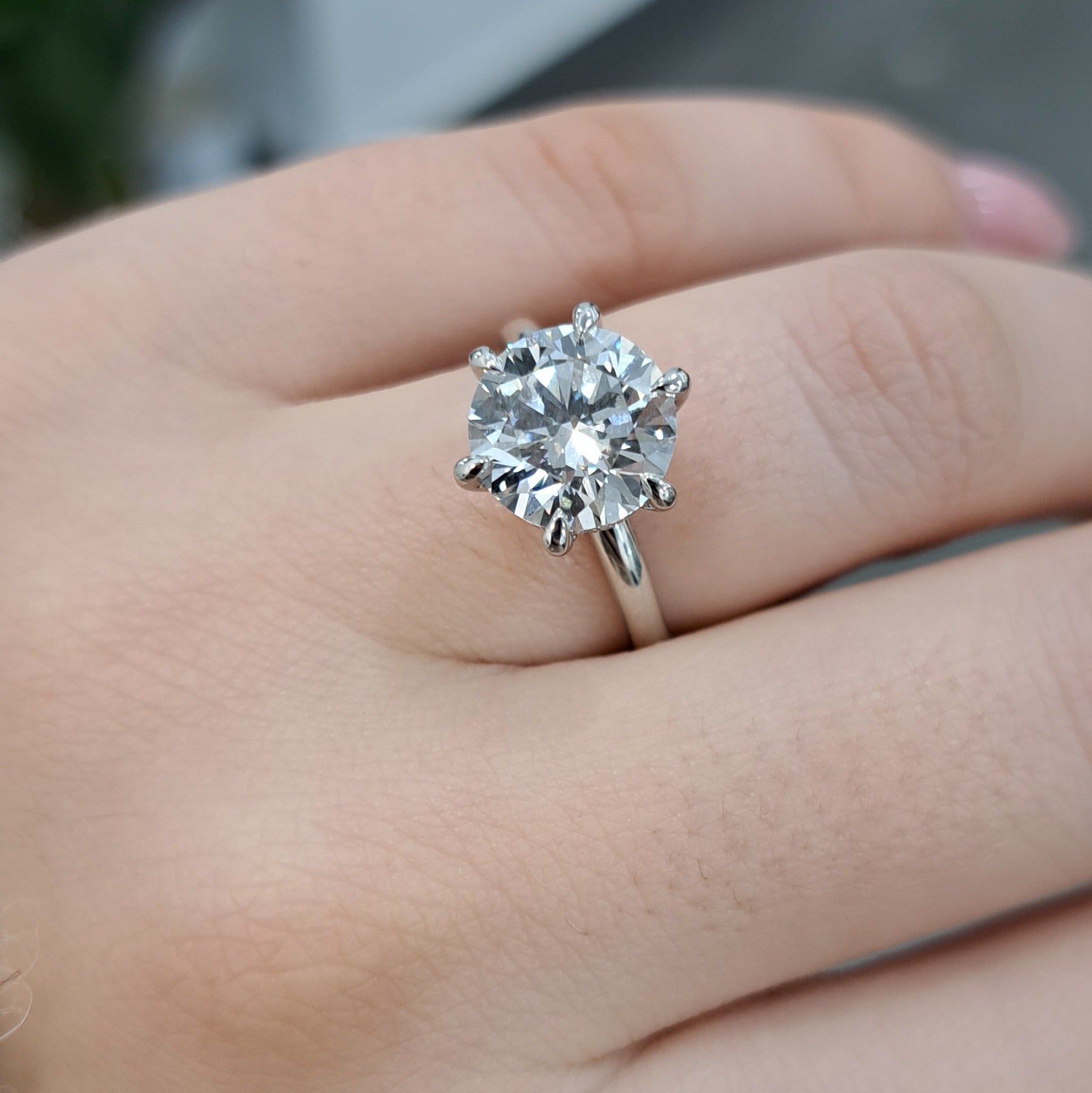 GIA Certified 1.10ct G/VS Natural Round Diamond Hidden Halo Engagement Ring In 18k Gold