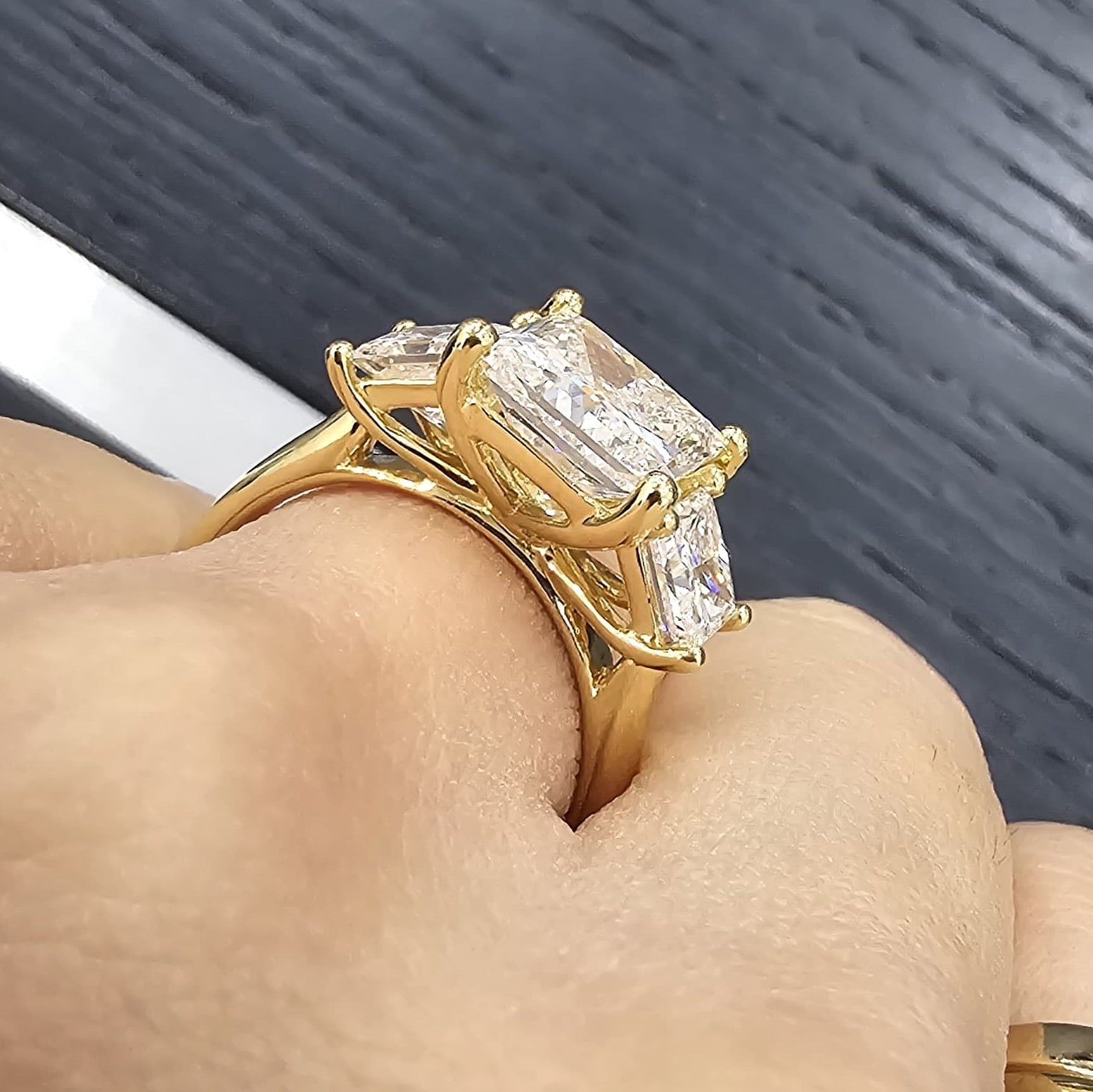 4.50Ct IGI Certified Princess Cut Diamond Trilogy Ring In 18k Yellow Gold