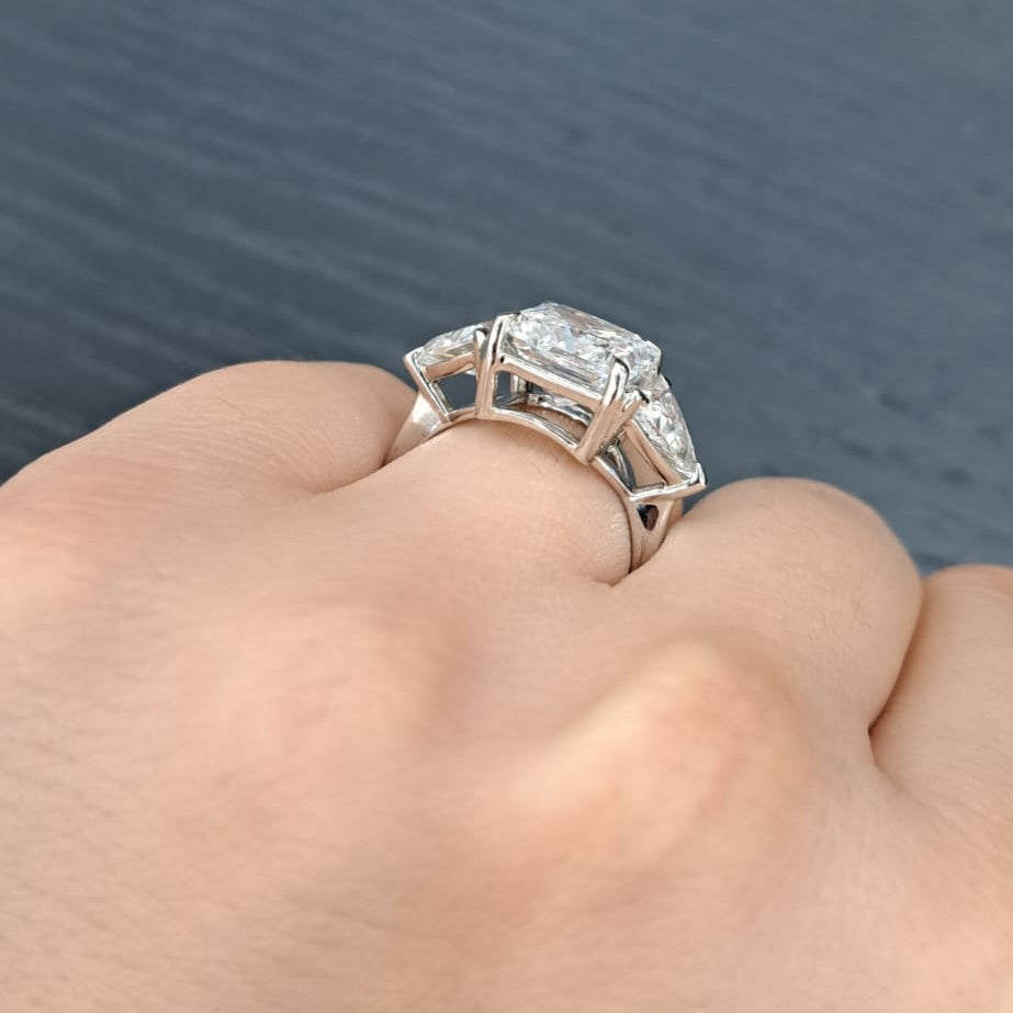 Clearance E/VS 6.00Ct IGI Certified Radiant Cut Diamond Trilogy Ring In Platinum