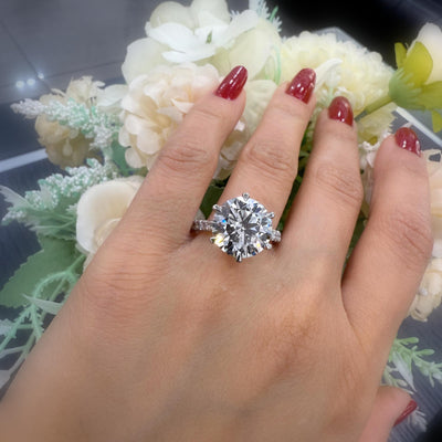 Certified Lab Round Diamond Engagement Ring with Side Stones in Platinum 8.00Ct F/VS