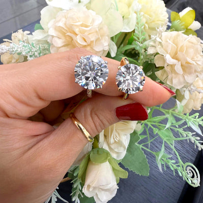 Certified 9.01CT Lab Grown Round Diamond Solitaire Engagement Ring in Platinum
