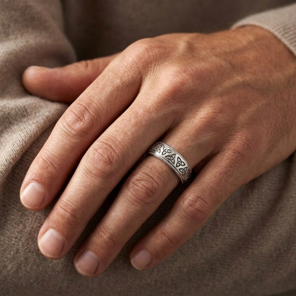 Men’s Celtic Knot Wedding Ring