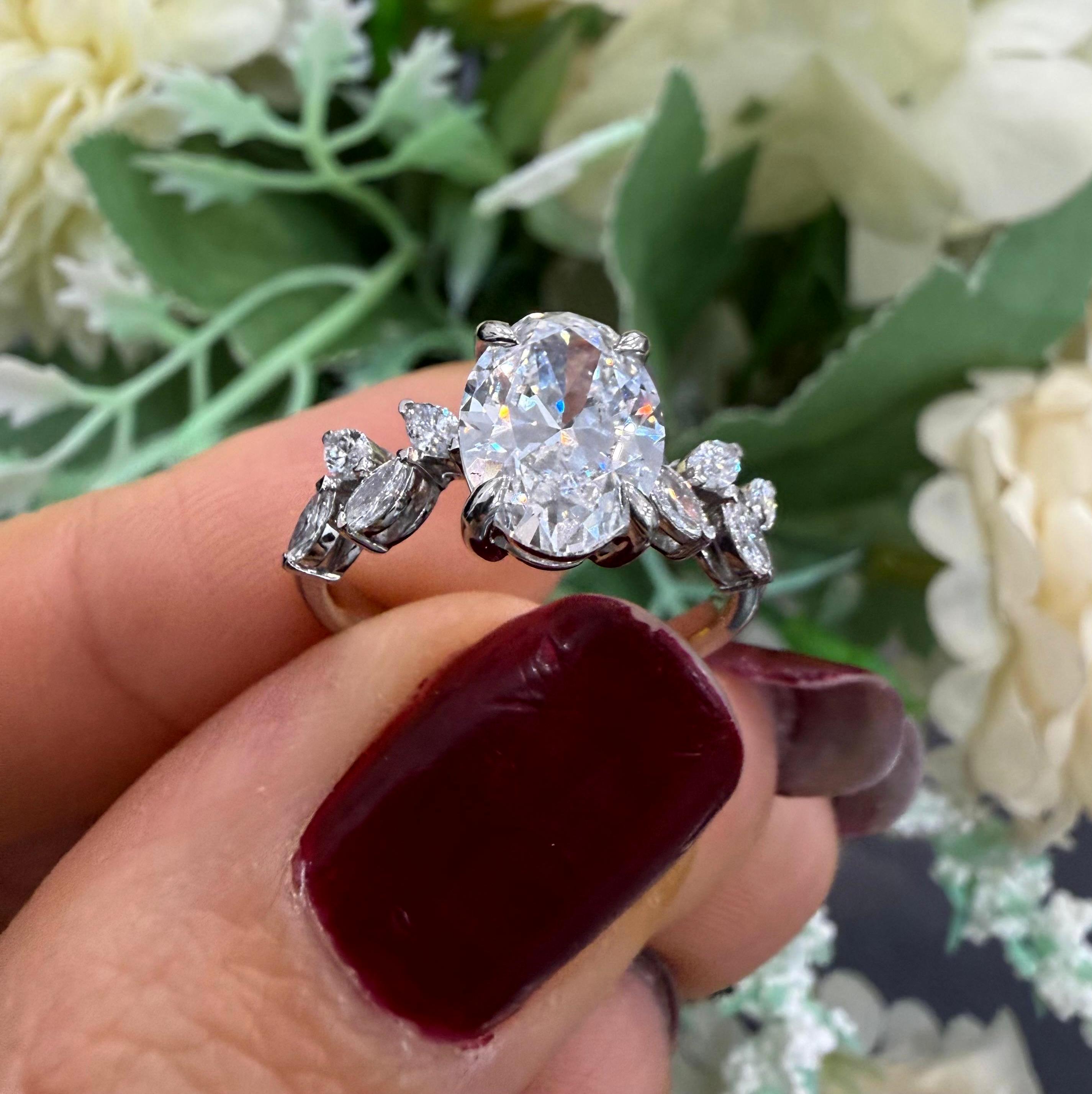 IGI 2.25ct D/VVS Oval & Side Marquise Lab Diamond Engagement Ring In Platinum