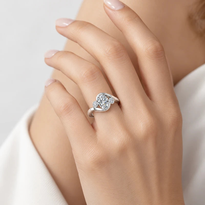 IGI Certified Oval-Cut & Round Diamond Claw and Bezel Set Engagement Ring in Platinum & Gold