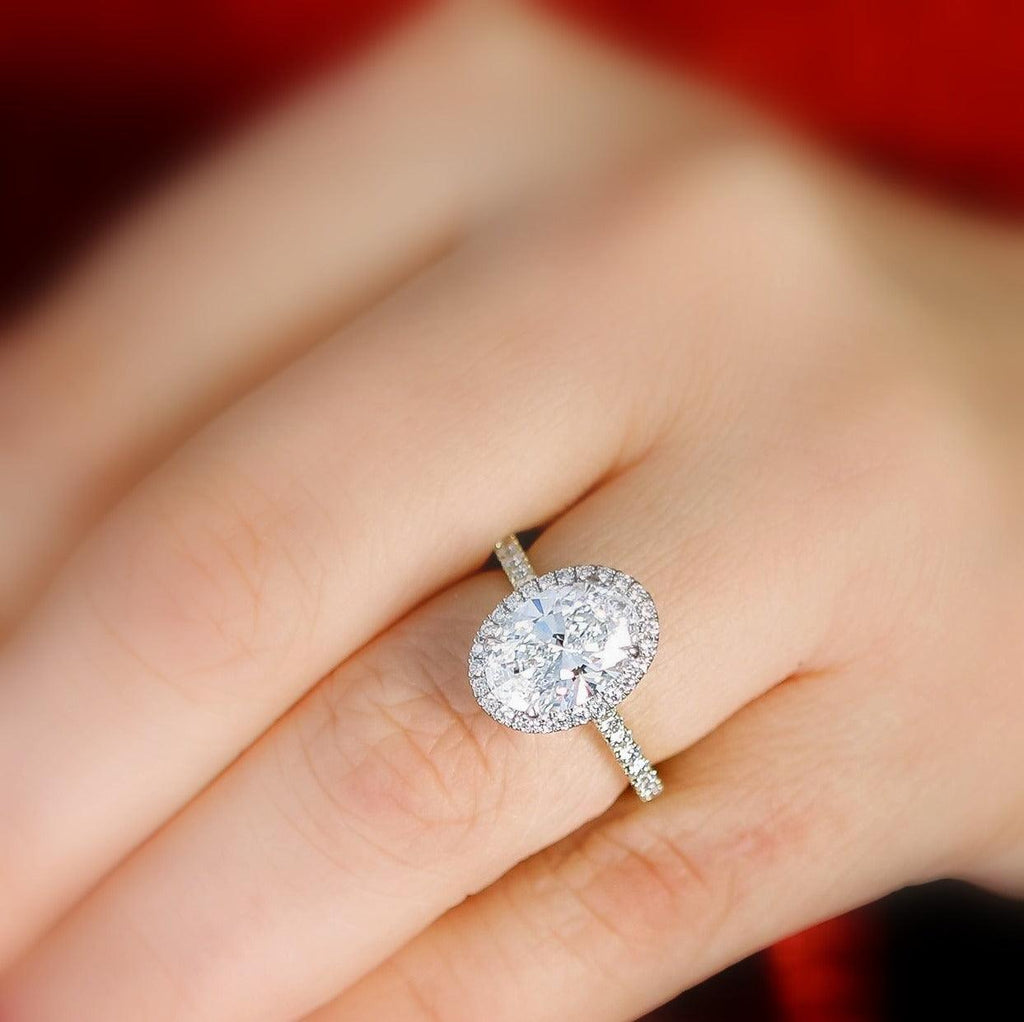 IGI Certified E/VS 2.50Ct Oval Diamond Halo Engagement Ring in Platinum