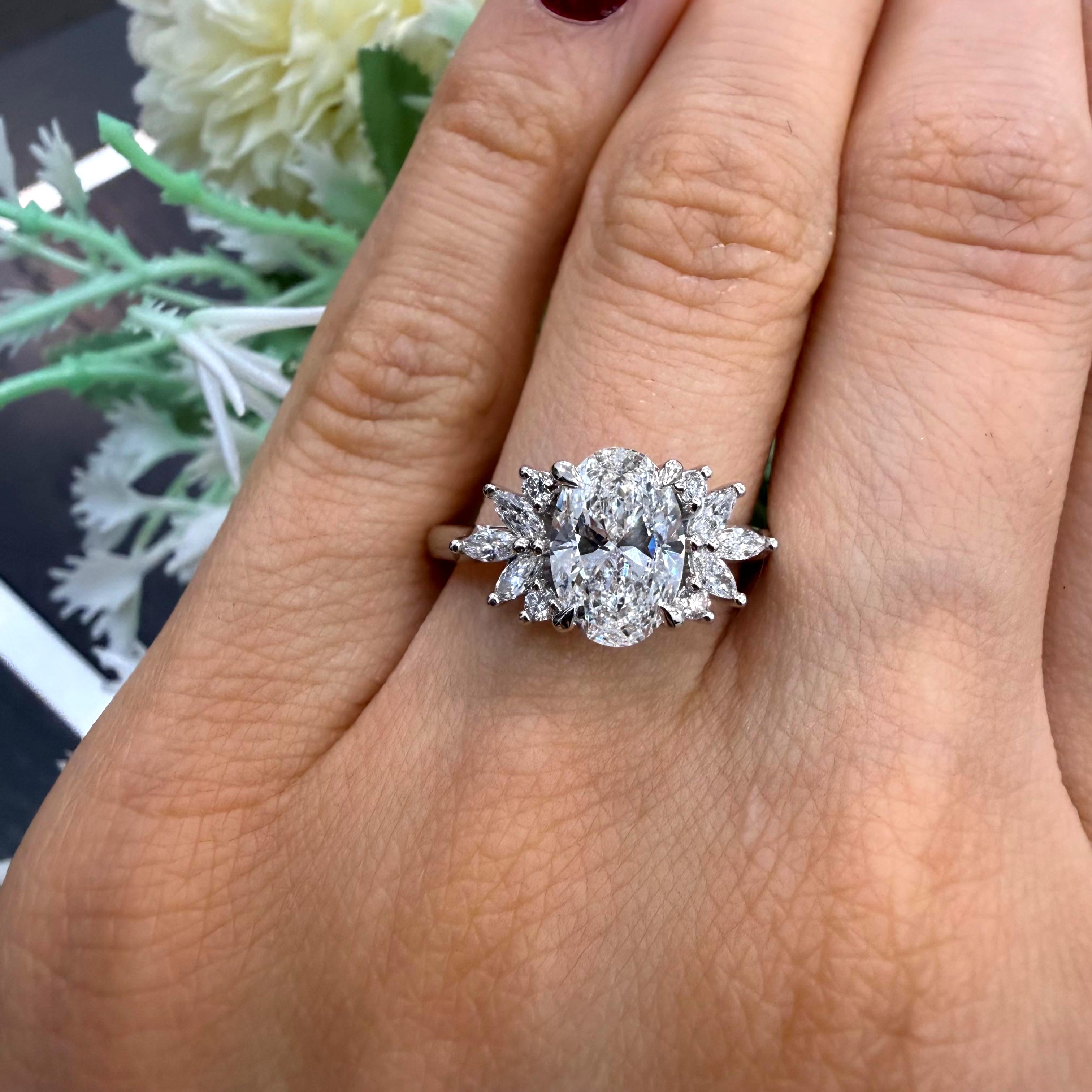 IGI 2.00ct E/VVS Oval & Side Marquise Lab Diamond Engagement Ring In Platinum