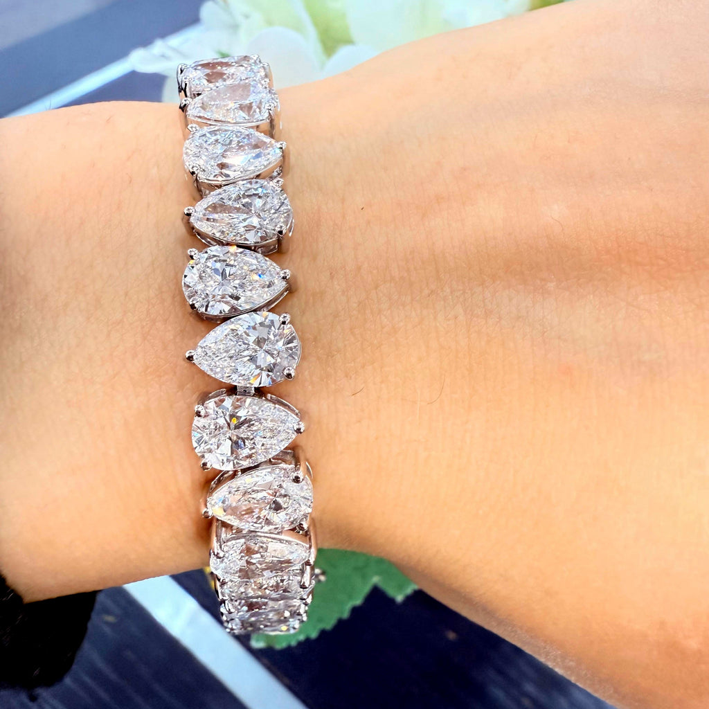 35.42CT D/VS Pear Lab Diamond Tennis Bracelet In Platinum - 35Grams